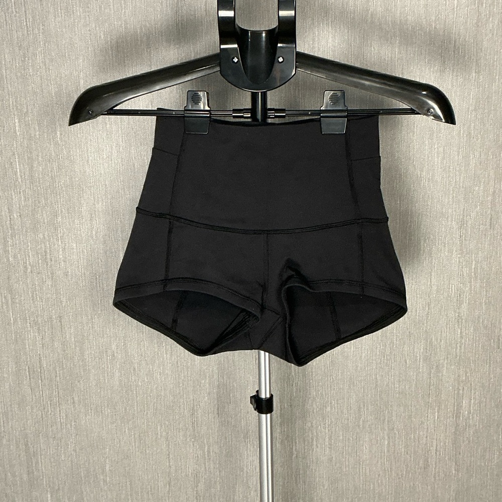 Lululemon High-Waist Black Women's Active Shorts Size 4 - Picture 7 of 7